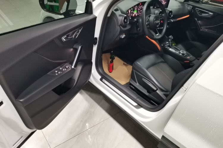 Used Audi Q2L e-tron 2019 Q2L e-tron Pure Electric Smart Enjoyment Model Driver Seat