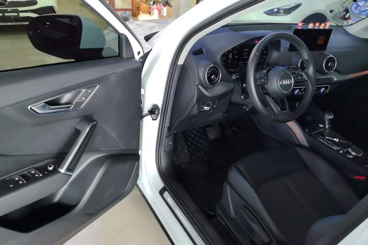 Used Audi Q2L e-tron 2019 Q2L e-tron Pure Electric Smart Enjoyment Model Driver Seat