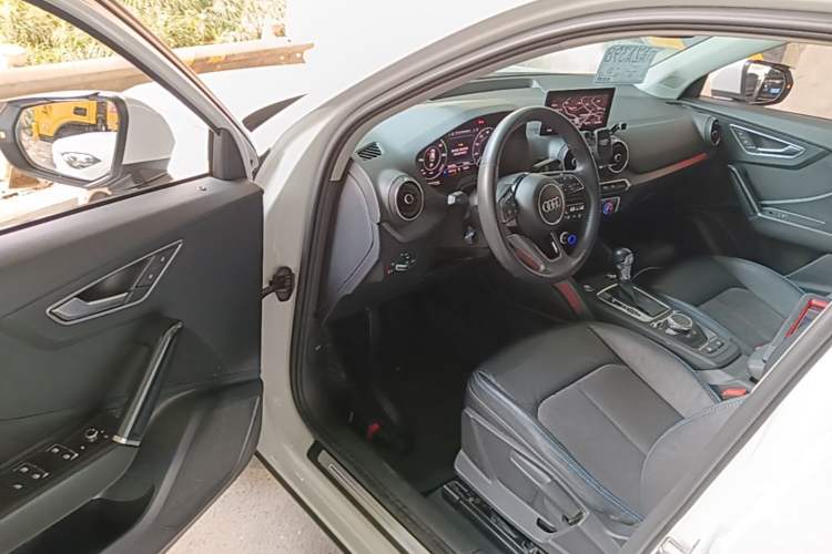 Used Audi Q2L e-tron 2019 Q2L e-tron Pure Electric Smart Enjoyment Model Driver Seat