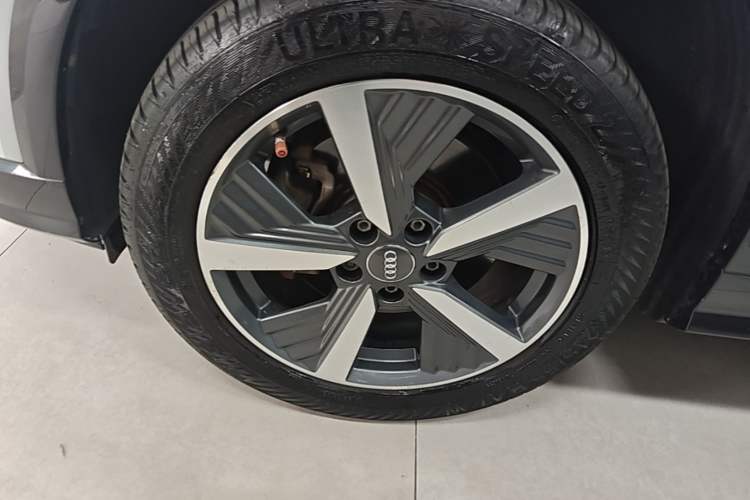 Used Audi Q2L e-tron 2019 Q2L e-tron Pure Electric Smart Style Exterior 4