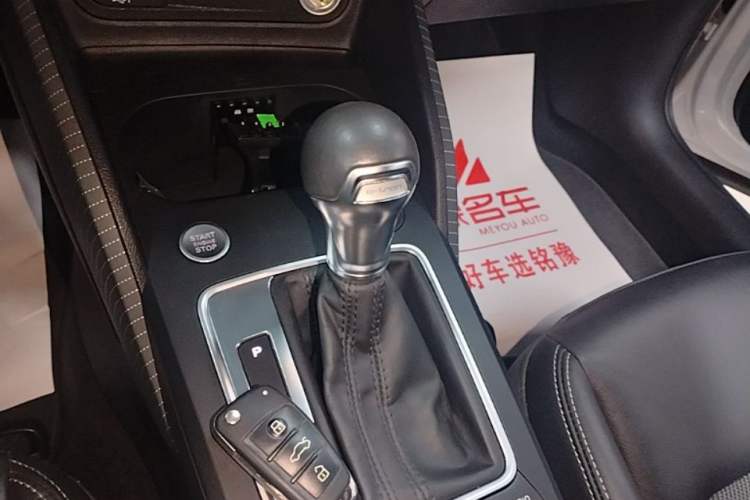 Used Audi Q2L e-tron 2019 Q2L e-tron Pure Electric Smart Enjoyment Model Gear Lever