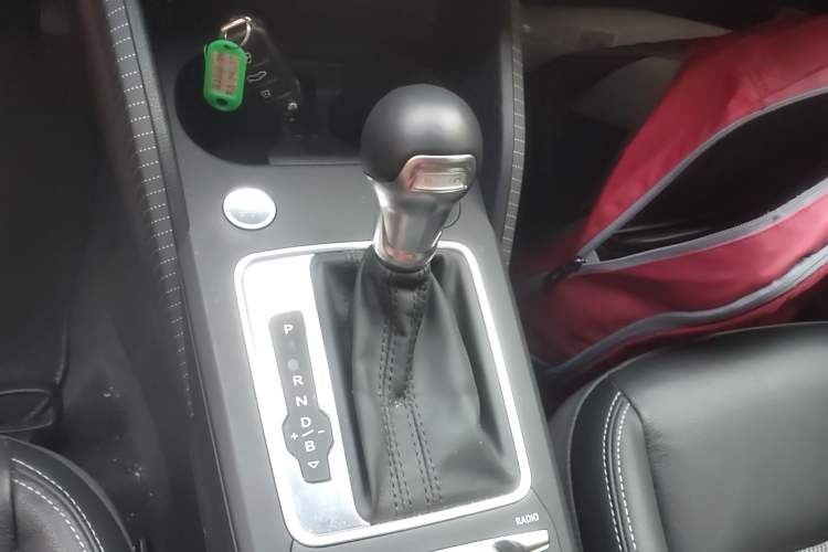 Used Audi Q2L e-tron 2019 Q2L e-tron Pure Electric Smart Style Gear Lever
