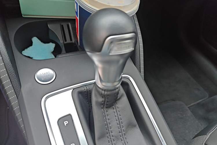 Used Audi Q2L e-tron 2019 Q2L e-tron Pure Electric Smart Enjoyment Model Gear Lever