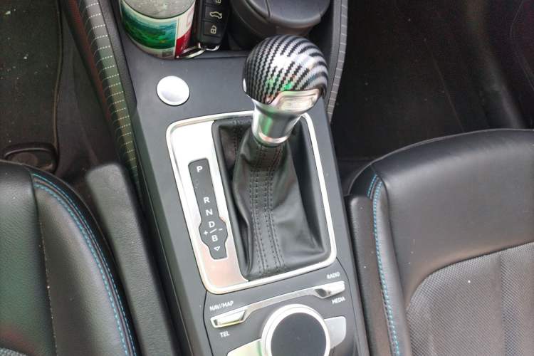 Used Audi Q2L e-tron 2019 Q2L e-tron Pure Electric Smart Enjoyment Model Gear Lever