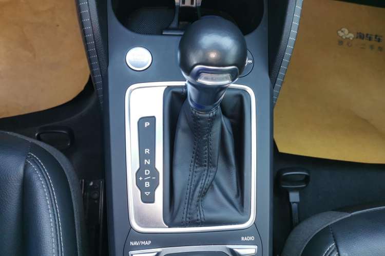 Used Audi Q2L e-tron 2019 Q2L e-tron Pure Electric Smart Enjoyment Model Gear Lever