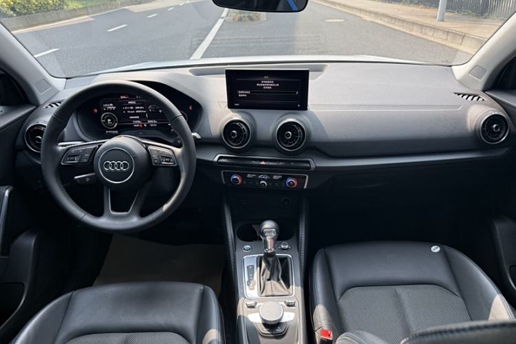 Used Audi Q2L e-tron 2019 Q2L e-tron Pure Electric Smart Enjoyment Model Instrument Cluster