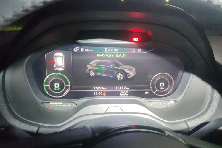 Used Audi Q2L e-tron 2019 Q2L e-tron Pure Electric Smart Enjoyment Model Instrument Cluster