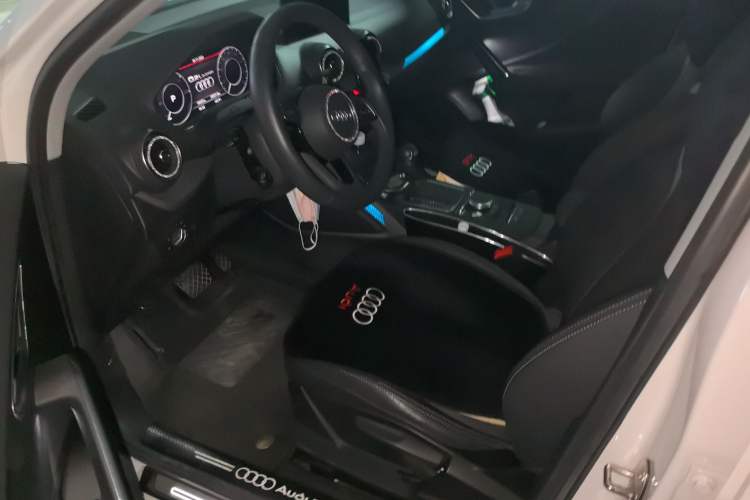 Used Audi Q2L e-tron 2019 Q2L e-tron Pure Electric Smart Enjoyment Model Left Front Seat