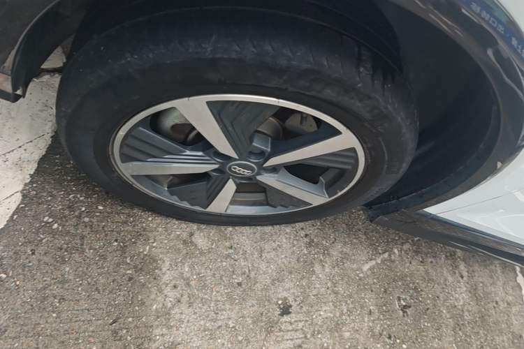 Used Audi Q2L e-tron 2019 Q2L e-tron Pure Electric Smart Enjoyment Model Left Front Wheel Hub