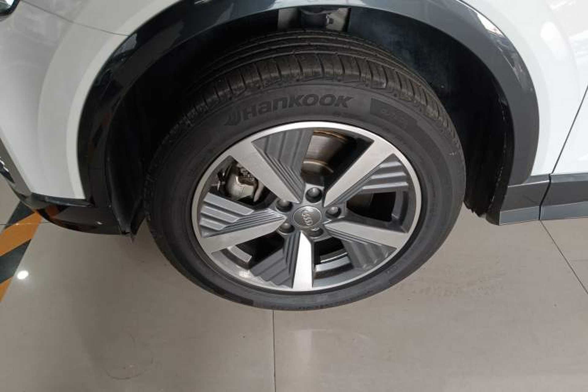 Used Audi Q2L e-tron 2019 Q2L e-tron Pure Electric Smart Enjoyment Model Left Front Wheel Hub