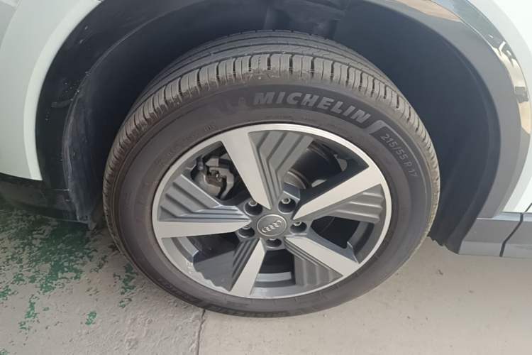 Used Audi Q2L e-tron 2019 Q2L e-tron Pure Electric Smart Enjoyment Model Left Front Wheel Hub