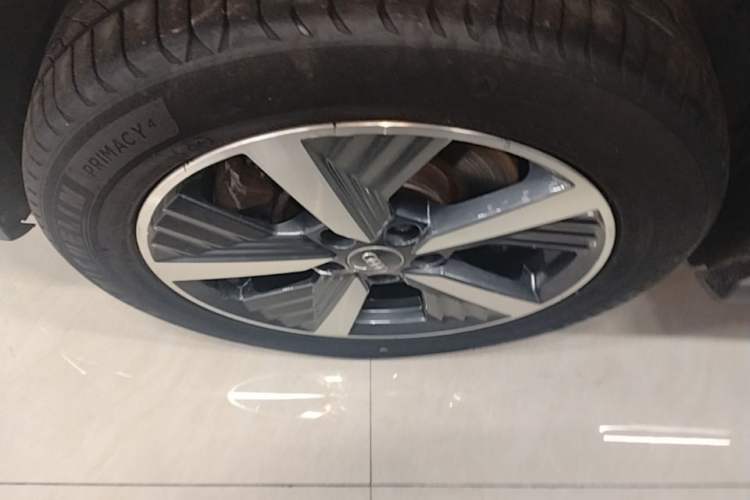 Used Audi Q2L e-tron 2019 Q2L e-tron Pure Electric Smart Enjoyment Model Left Front Wheel Hub