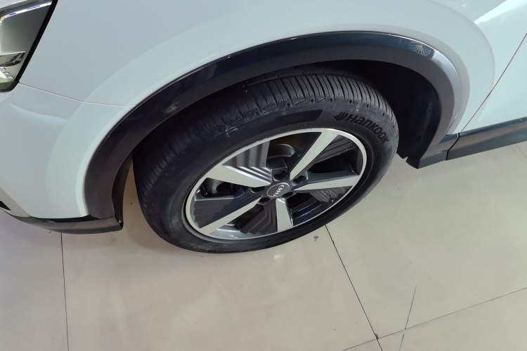 Used Audi Q2L e-tron 2019 Q2L e-tron Pure Electric Smart Enjoyment Model Left Front Wheel Hub