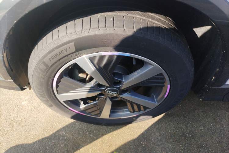 Used Audi Q2L e-tron 2019 Q2L e-tron Pure Electric Smart Enjoyment Model Left Front Wheel Hub