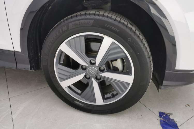 Used Audi Q2L e-tron 2019 Q2L e-tron Pure Electric Smart Enjoyment Model Left Front Wheel Hub