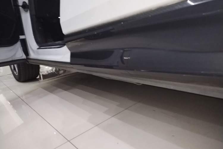 Used Audi Q2L e-tron 2019 Q2L e-tron Pure Electric Smart Enjoyment Model Left Side Sill
