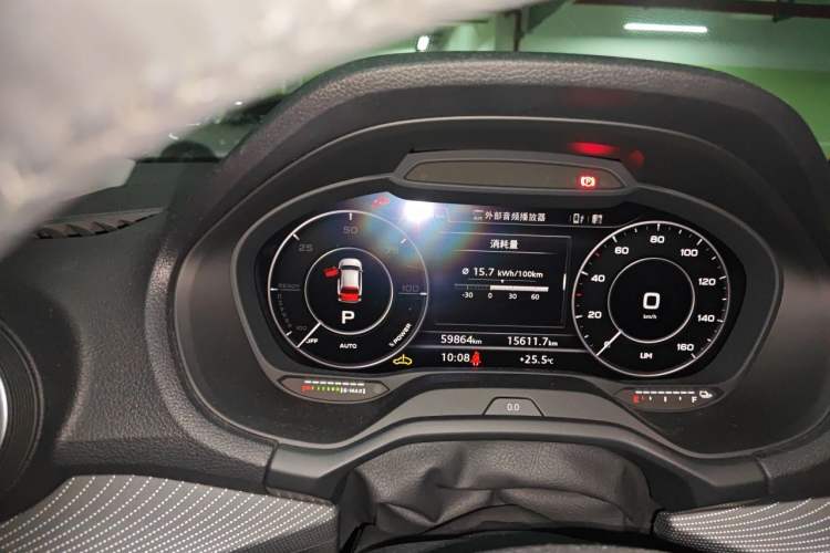 Used Audi Q2L e-tron 2019 Q2L e-tron Pure Electric Smart Enjoyment Model Odometer Close Up