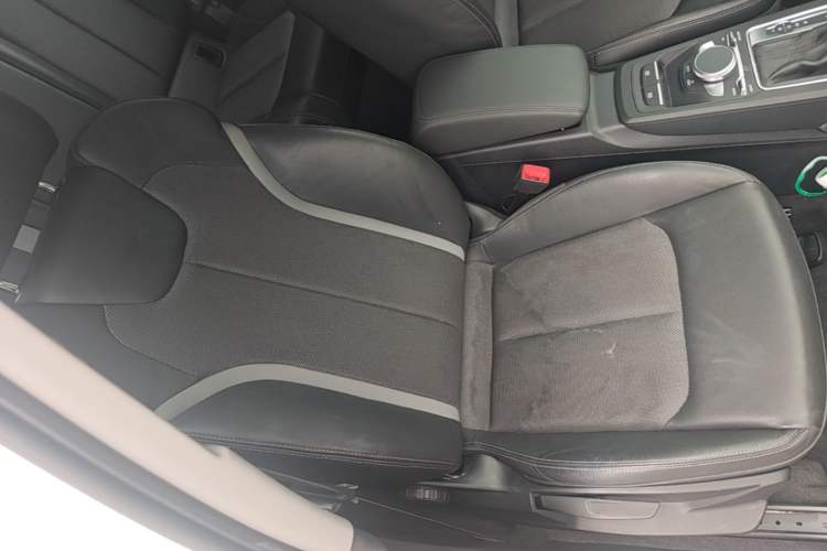 Used Audi Q2L e-tron 2019 Q2L e-tron Pure Electric Smart Enjoyment Model Right Front Seat
