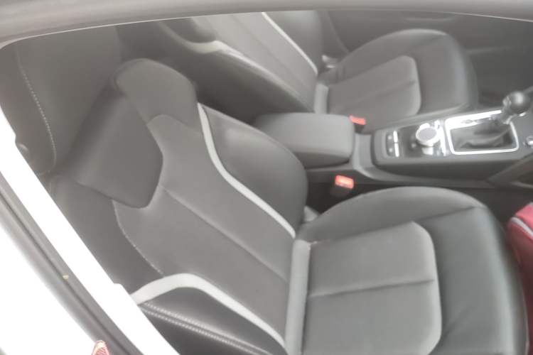 Used Audi Q2L e-tron 2019 Q2L e-tron Pure Electric Smart Style Right Front Seat