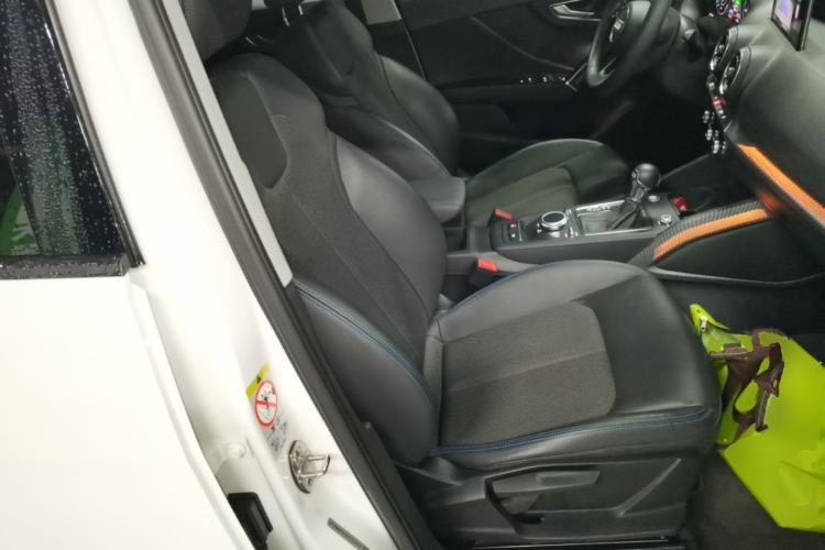 Used Audi Q2L e-tron 2019 Q2L e-tron Pure Electric Smart Enjoyment Model Right Front Seat