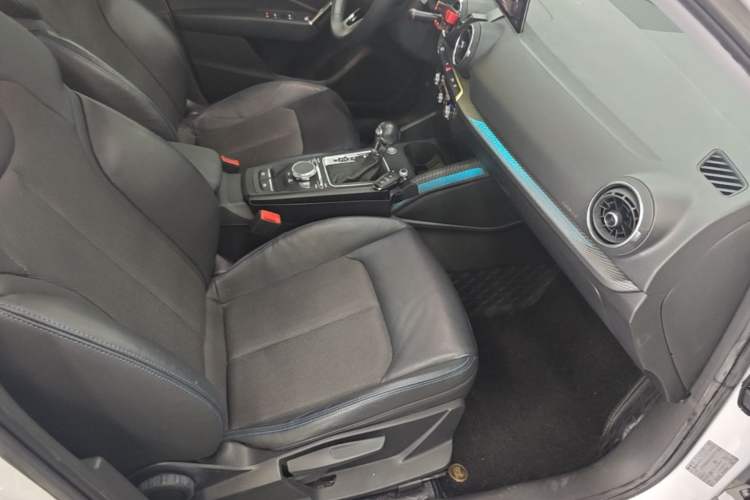 Used Audi Q2L e-tron 2019 Q2L e-tron Pure Electric Smart Style Right Front Seat