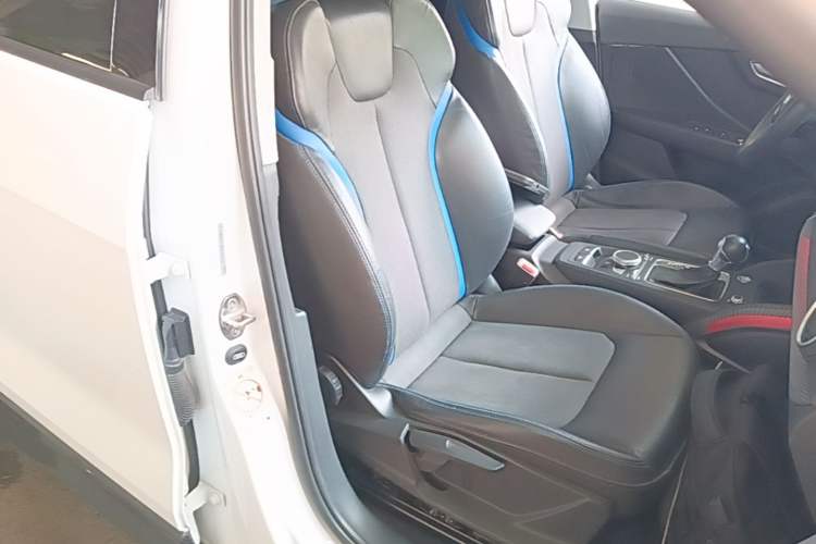 Used Audi Q2L e-tron 2019 Q2L e-tron Pure Electric Smart Enjoyment Model Right Front Seat