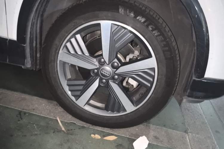 Used Audi Q2L e-tron 2019 Q2L e-tron Pure Electric Smart Style Right Front Wheel Hub