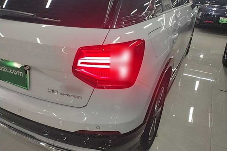 Used Audi Q2L e-tron 2019 Q2L e-tron Pure Electric Smart Enjoyment Model Right Rear Taillight
