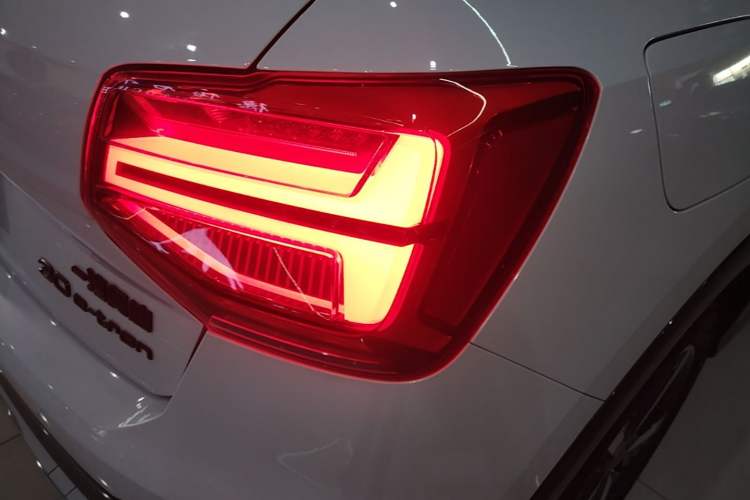 Used Audi Q2L e-tron 2019 Q2L e-tron Pure Electric Smart Enjoyment Model Right Rear Taillight