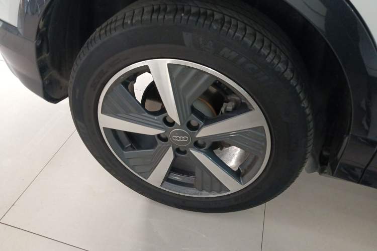 Used Audi Q2L e-tron 2019 Q2L e-tron Pure Electric Smart Enjoyment Model Right Rear Wheel Hub