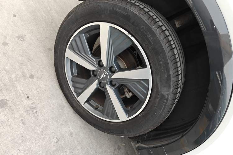 Used Audi Q2L e-tron 2019 Q2L e-tron Pure Electric Smart Style Right Rear Wheel Hub