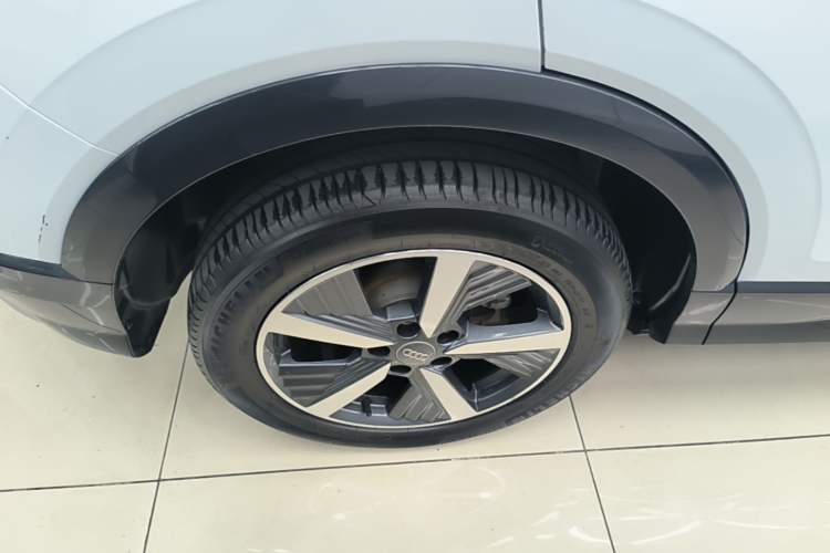 Used Audi Q2L e-tron 2019 Q2L e-tron Pure Electric Smart Style Right Rear Wheel Hub