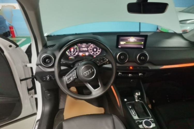 Used Audi Q2L e-tron 2019 Q2L e-tron Pure Electric Smart Style Steering Wheel