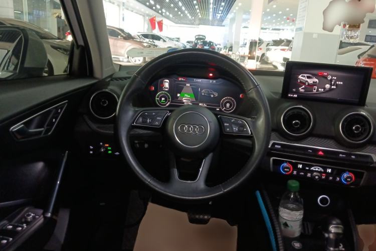 Used Audi Q2L e-tron 2019 Q2L e-tron Pure Electric Smart Enjoyment Model Steering Wheel