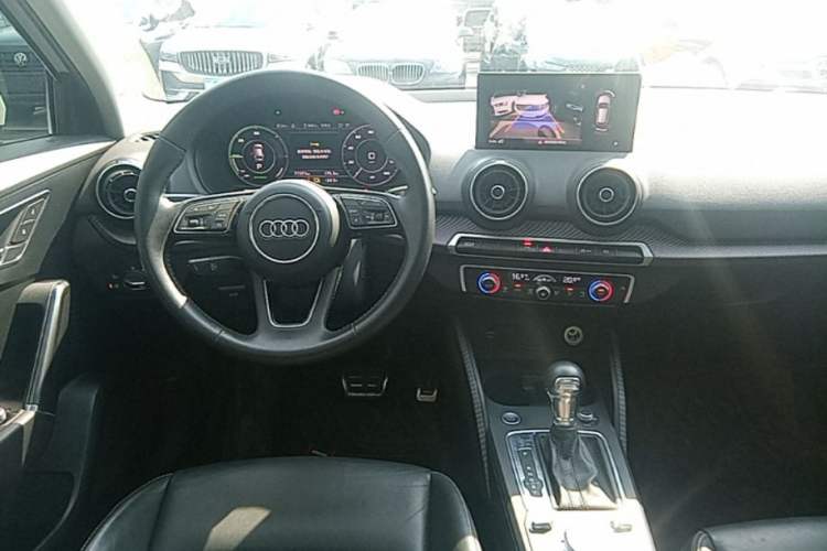 Used Audi Q2L e-tron 2019 Q2L e-tron Pure Electric Smart Enjoyment Model Steering Wheel