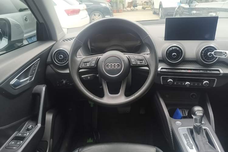 Used Audi Q2L e-tron 2019 Q2L e-tron Pure Electric Smart Enjoyment Model Steering Wheel