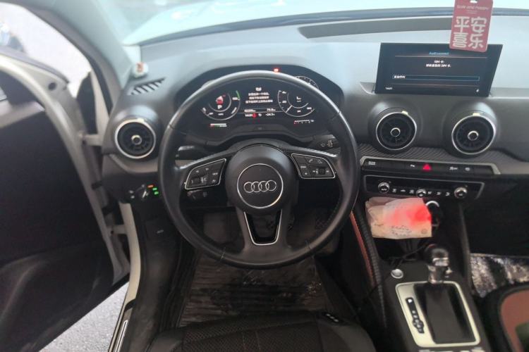 Used Audi Q2L e-tron 2019 Q2L e-tron Pure Electric Smart Style Steering Wheel