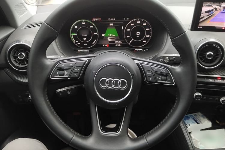 Used Audi Q2L e-tron 2019 Q2L e-tron Pure Electric Smart Enjoyment Model Steering Wheel
