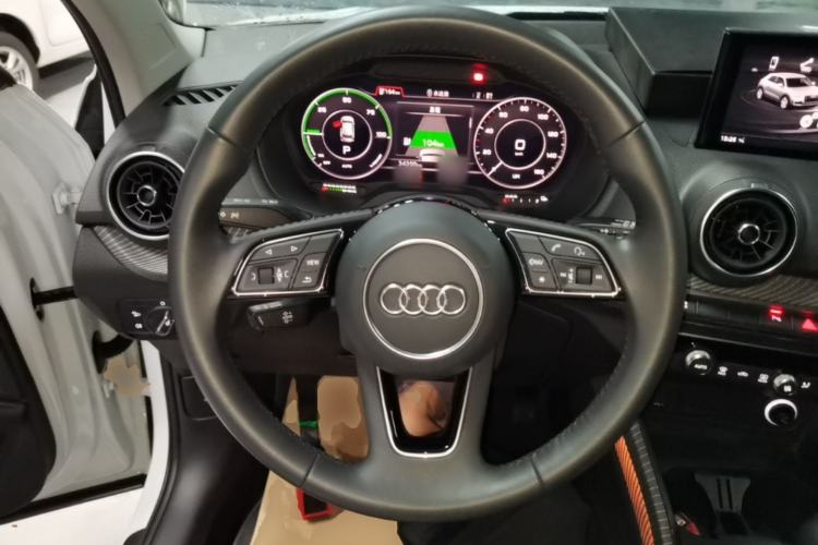 Used Audi Q2L e-tron 2019 Q2L e-tron Pure Electric Smart Enjoyment Model Steering Wheel