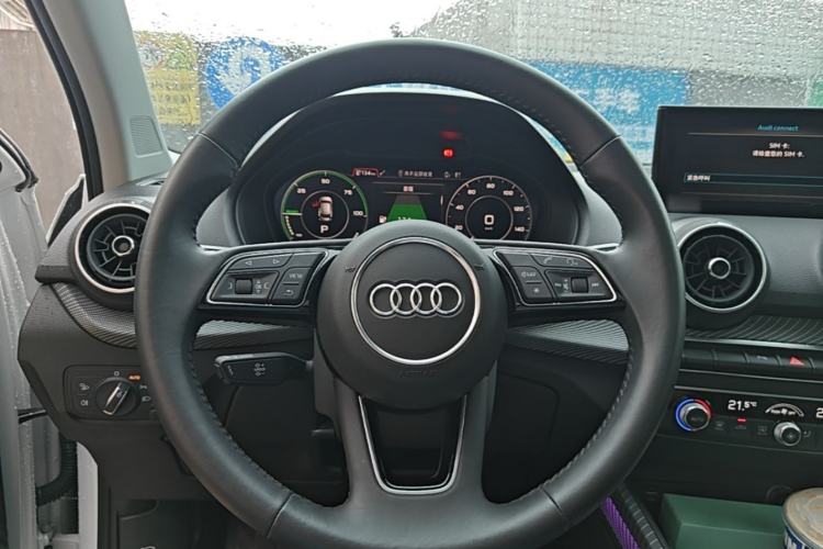 Used Audi Q2L e-tron 2019 Q2L e-tron Pure Electric Smart Enjoyment Model Steering Wheel