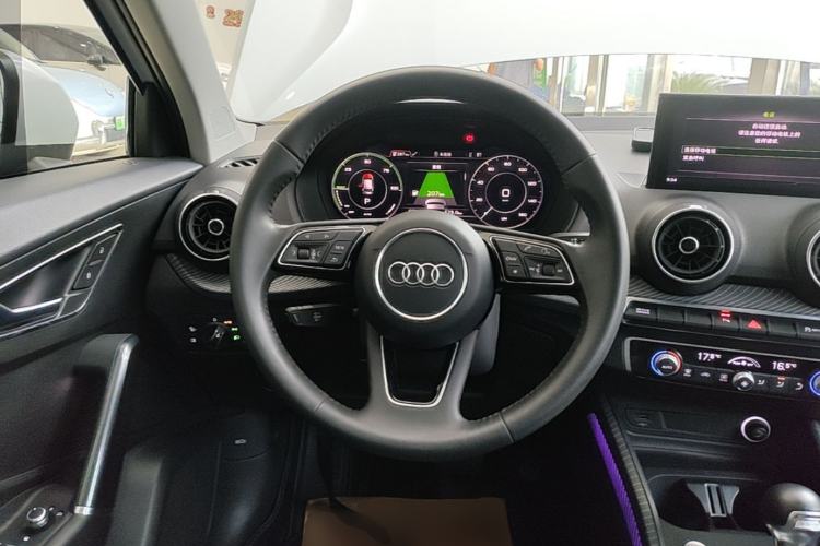 Used Audi Q2L e-tron 2019 Q2L e-tron Pure Electric Smart Enjoyment Model Steering Wheel