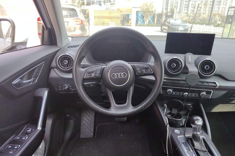 Used Audi Q2L e-tron 2019 Q2L e-tron Pure Electric Smart Enjoyment Model Steering Wheel