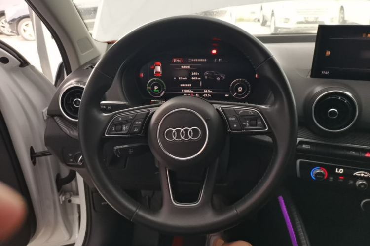 Used Audi Q2L e-tron 2019 Q2L e-tron Pure Electric Smart Enjoyment Model Steering Wheel