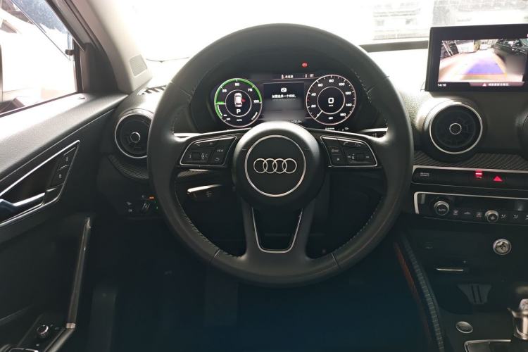 Used Audi Q2L e-tron 2019 Q2L e-tron Pure Electric Smart Enjoyment Model Steering Wheel