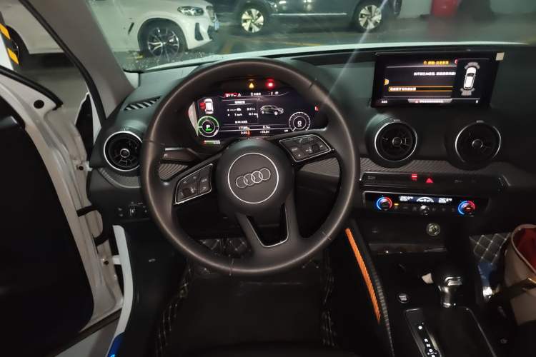 Used Audi Q2L e-tron 2019 Q2L e-tron Pure Electric Smart Style Steering Wheel