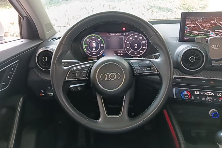 Used Audi Q2L e-tron 2019 Q2L e-tron Pure Electric Smart Enjoyment Model Steering Wheel