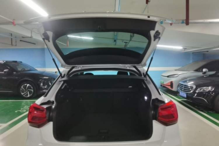 Used Audi Q2L e-tron 2019 Q2L e-tron Pure Electric Smart Style Trunk