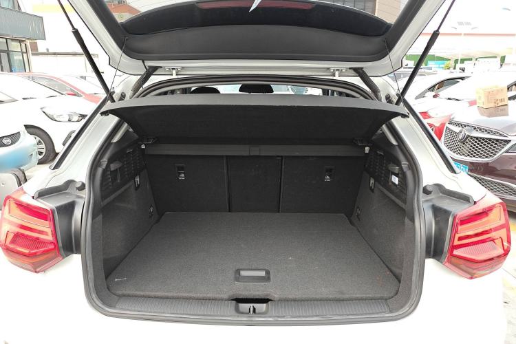 Used Audi Q2L e-tron 2019 Q2L e-tron Pure Electric Smart Style Trunk