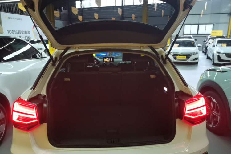 Used Audi Q2L e-tron 2019 Q2L e-tron Pure Electric Smart Enjoyment Model Trunk