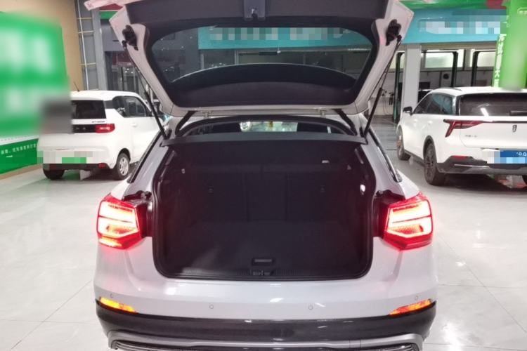 Used Audi Q2L e-tron 2019 Q2L e-tron Pure Electric Smart Enjoyment Model Trunk